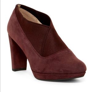 Clarks Narrative Kendra‎ Mix Booties Burgundy Heels Women’s Sz 9.5